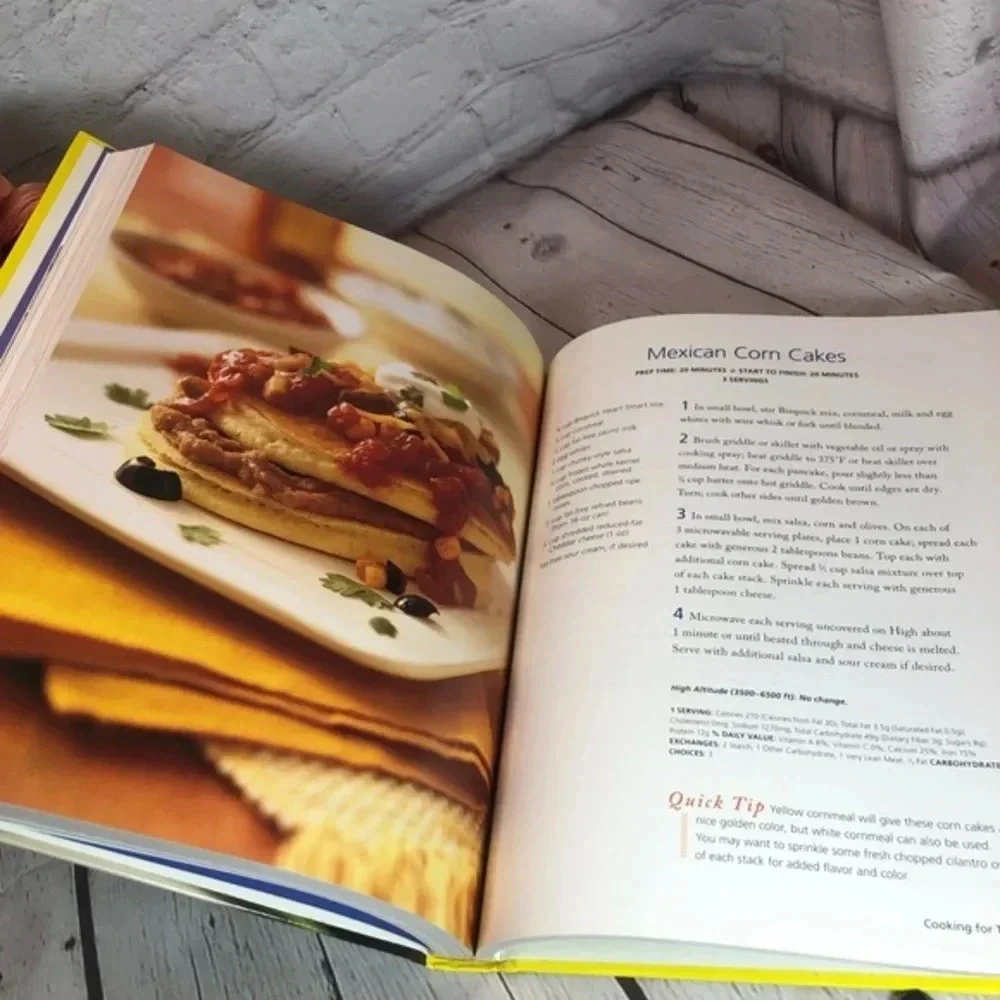 BETTY CROCKERS ULTIMATE BISQUICK cookbook
